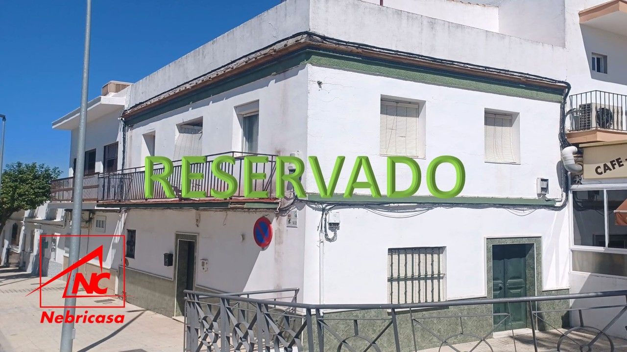 Casa o xalet en venda en El Cuervo de Sevilla amb Terrassa