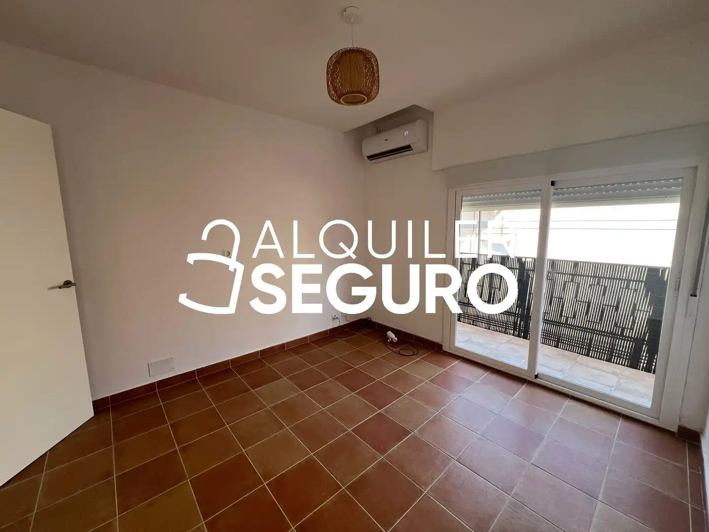 Wohnung zur Miete in Alcobendas mit Klimaanlage, Heizung und Terrasse
