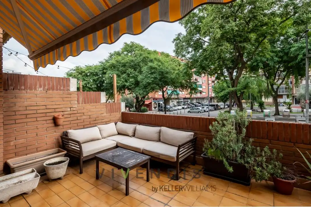 Terraza de Piso en venta en Sant Andreu de la Barca, Barcelona