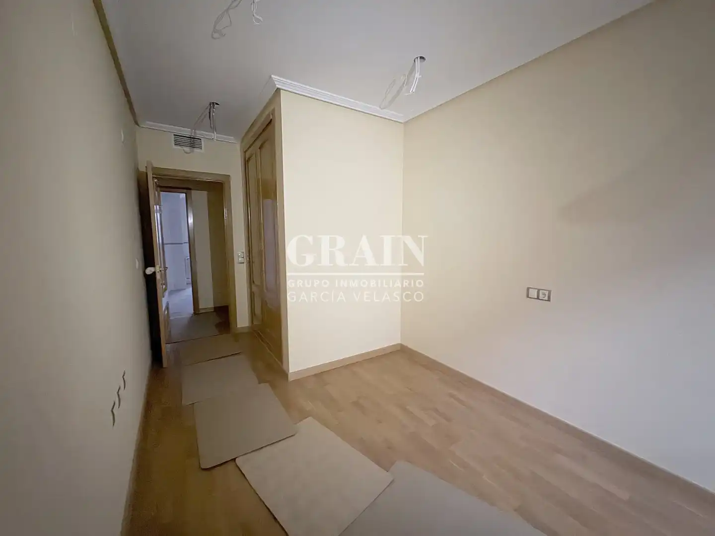 Flat with terrace for sale in Ensanche - Franciscanos, imagen 7