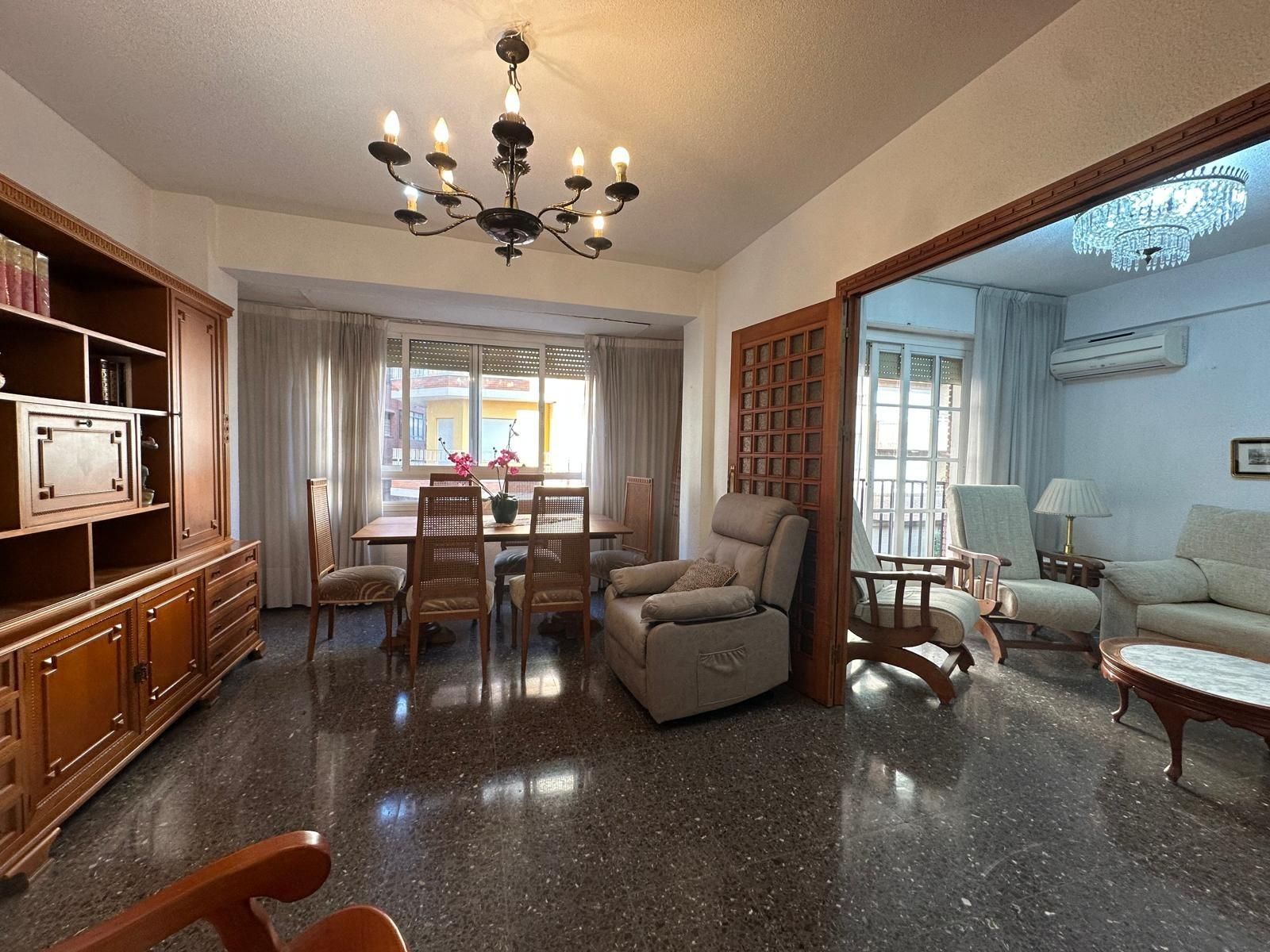 Comedor de Piso en venta en Alcantarilla con Aire acondicionado, Terraza y Amueblado