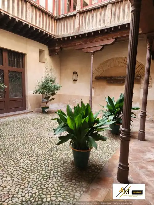 Jardín de Dúplex en venta en  Toledo Capital