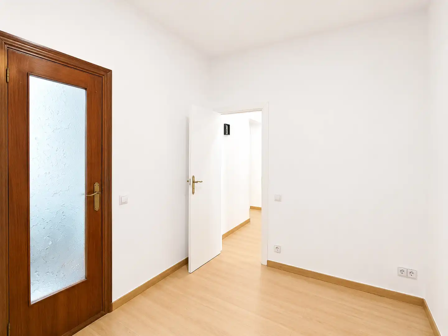 Piso en venta en Badalona con Parquet, Amueblado y Horno