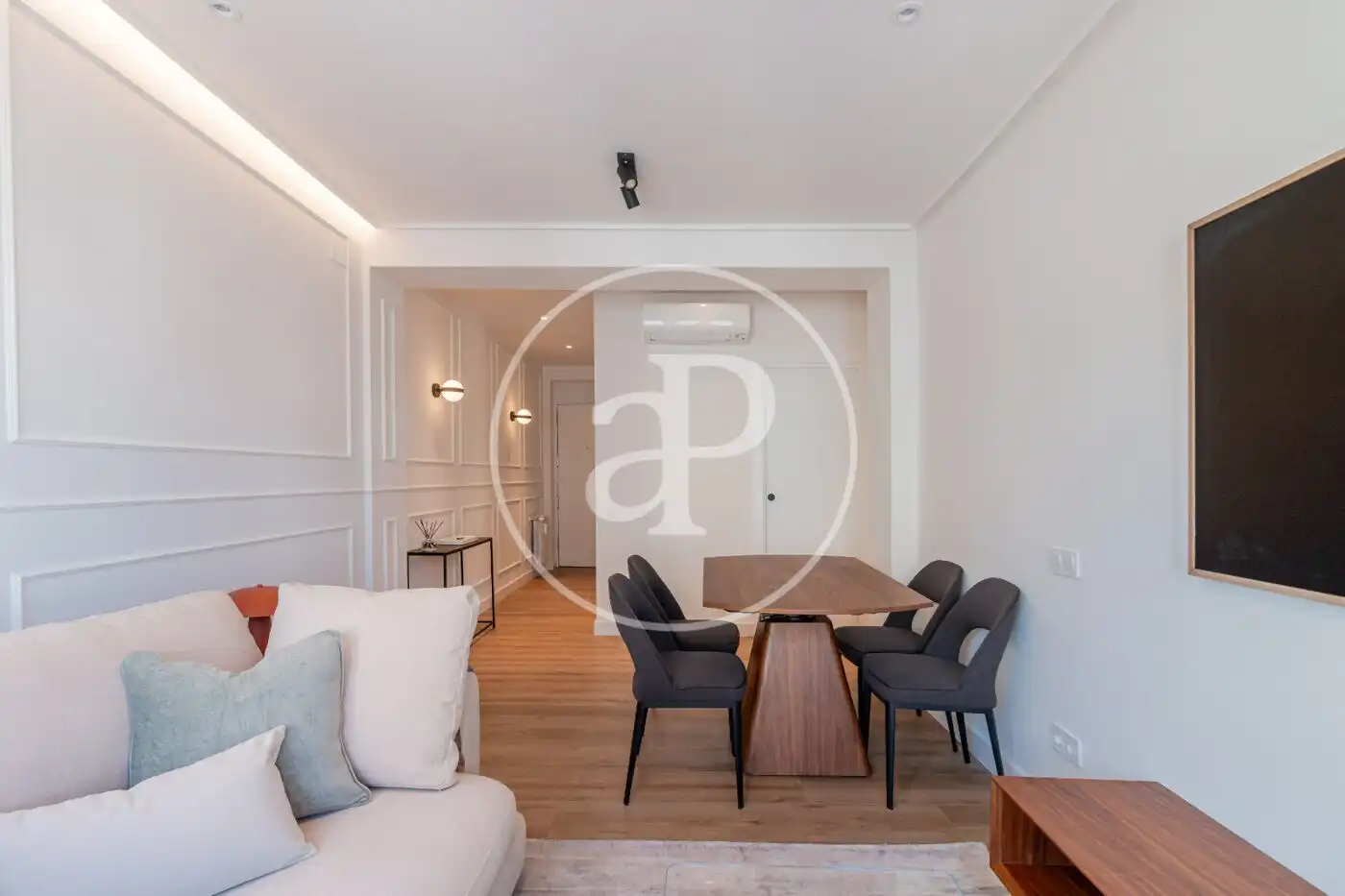 Sala d'estar de Pis de lloguer en Madrid amb Aire condicionat, Calefacció i Moblat