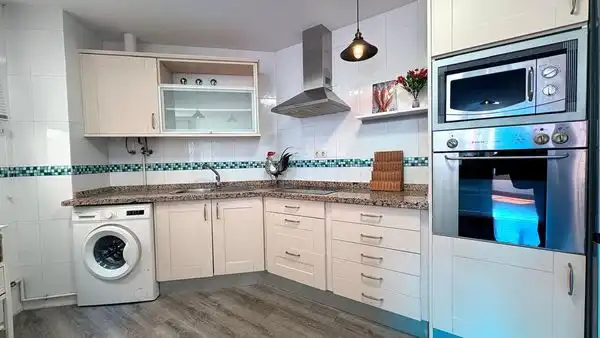 Cuina de Pis en venda en Málaga amb Aire condicionat, Calefacció i Traster