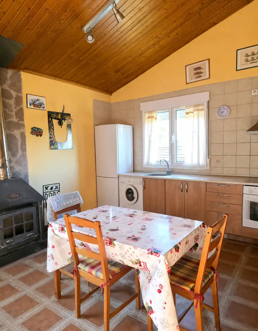 Kitchen of Houses for sale in Salinas de Pisuerga  with Private garden, Storage room and Swimming Pool