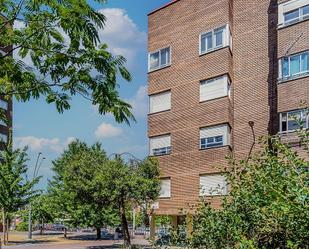 Vista exterior de Pis en venda en Ponferrada amb Calefacció