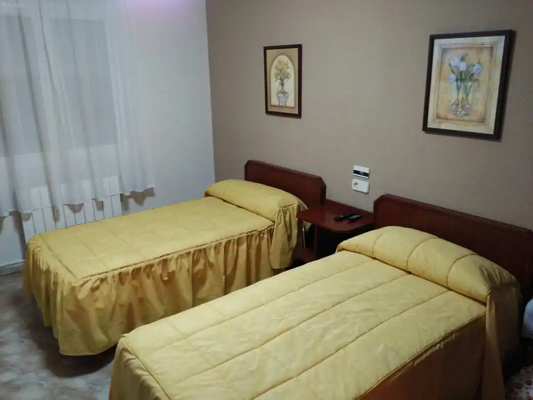 Bedroom of Buildings for sale in El Pont de Suert