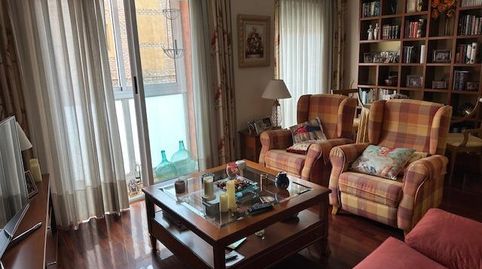 A FUTURO. Buscas piso reformado en San Antón  Junto al Jardín de la Seda? Estás tardando en llamarnos o contactar con nosotros., image 3