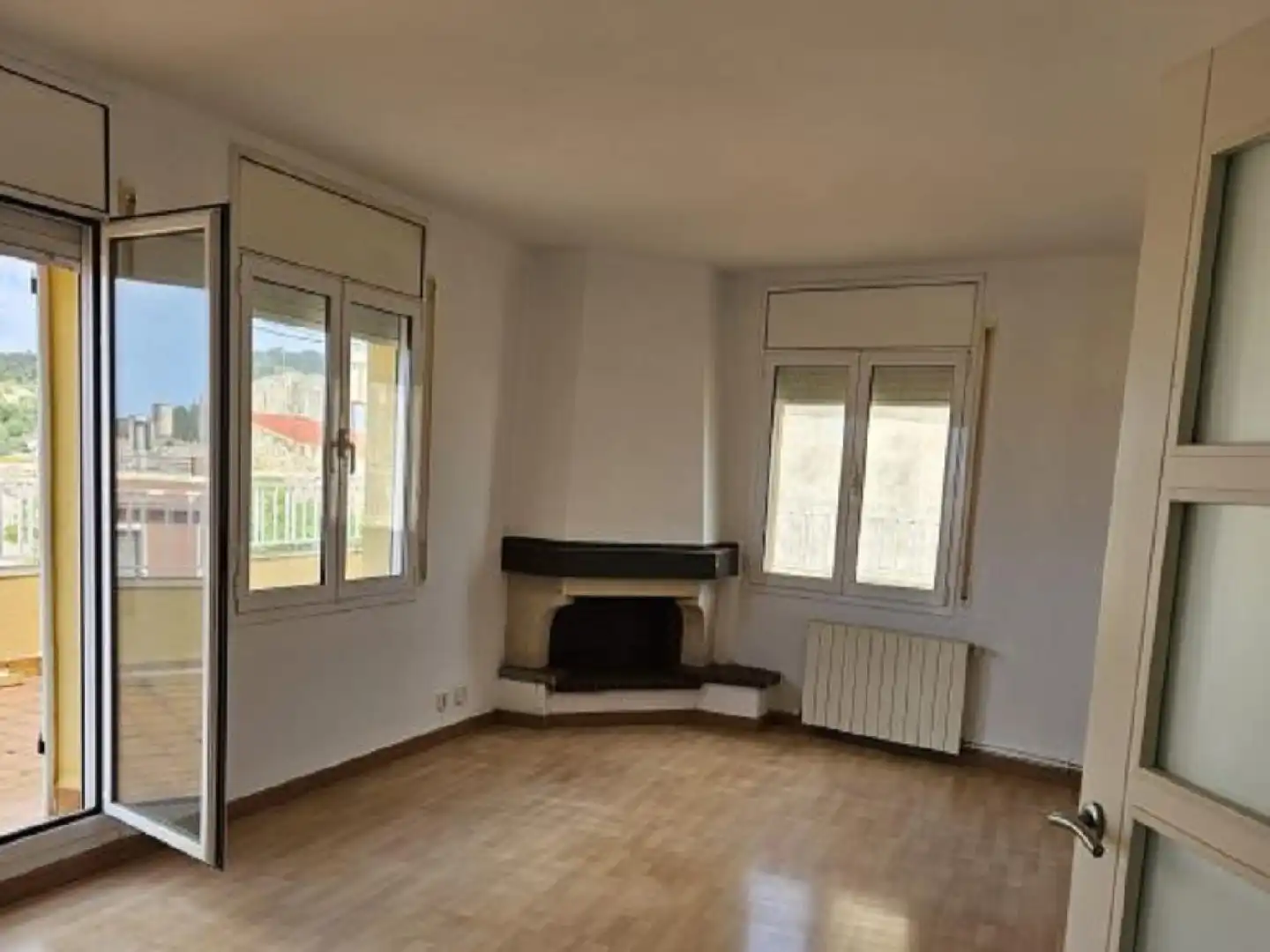 Sala de estar de Piso en venta en La Pobla de Montornès   con Terraza