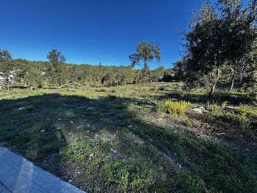 Lands and plots for sale in Begues