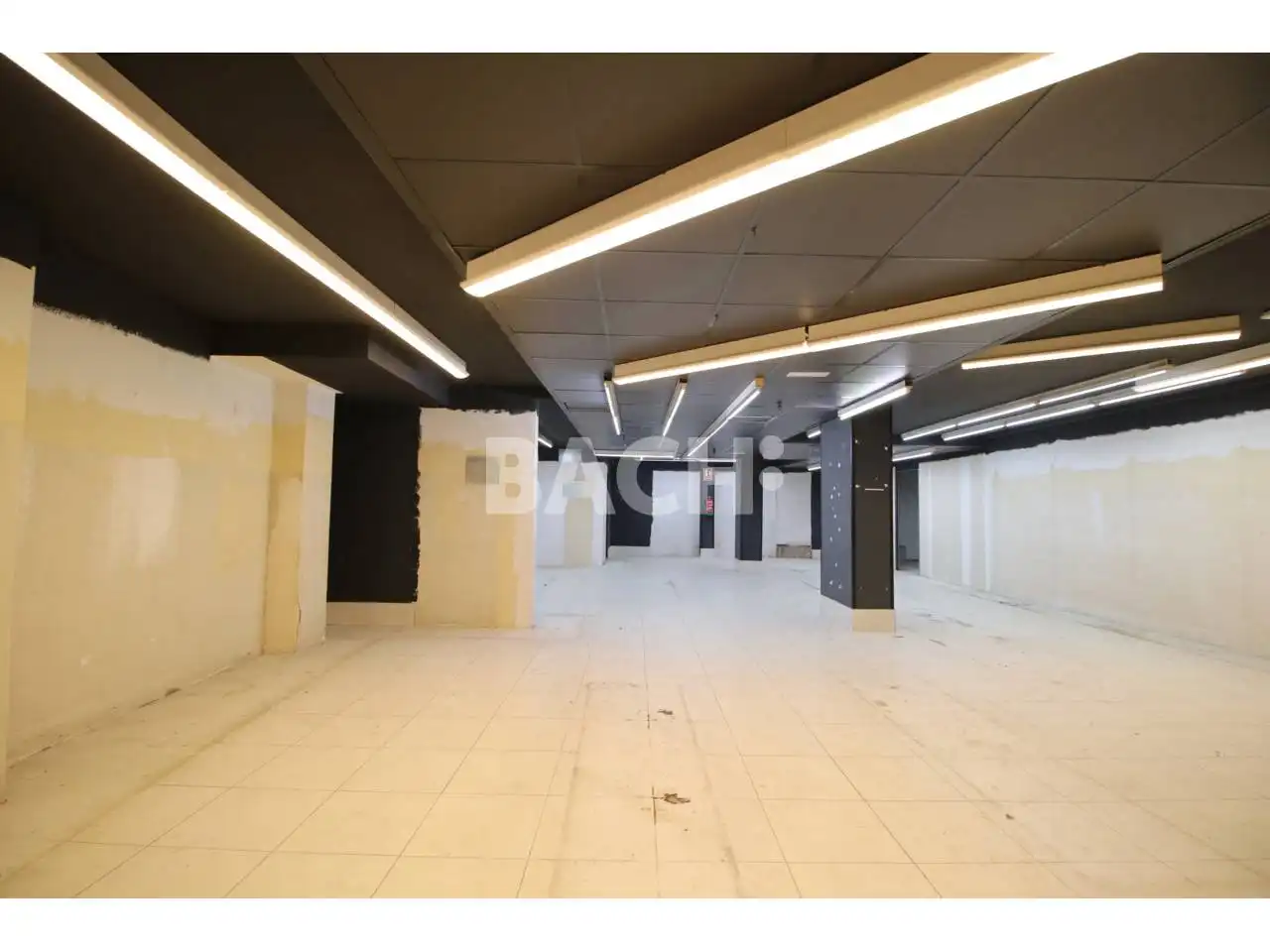 Locale commerciale in affitto a Calle Jacint Verdaguer 29, imagen 7