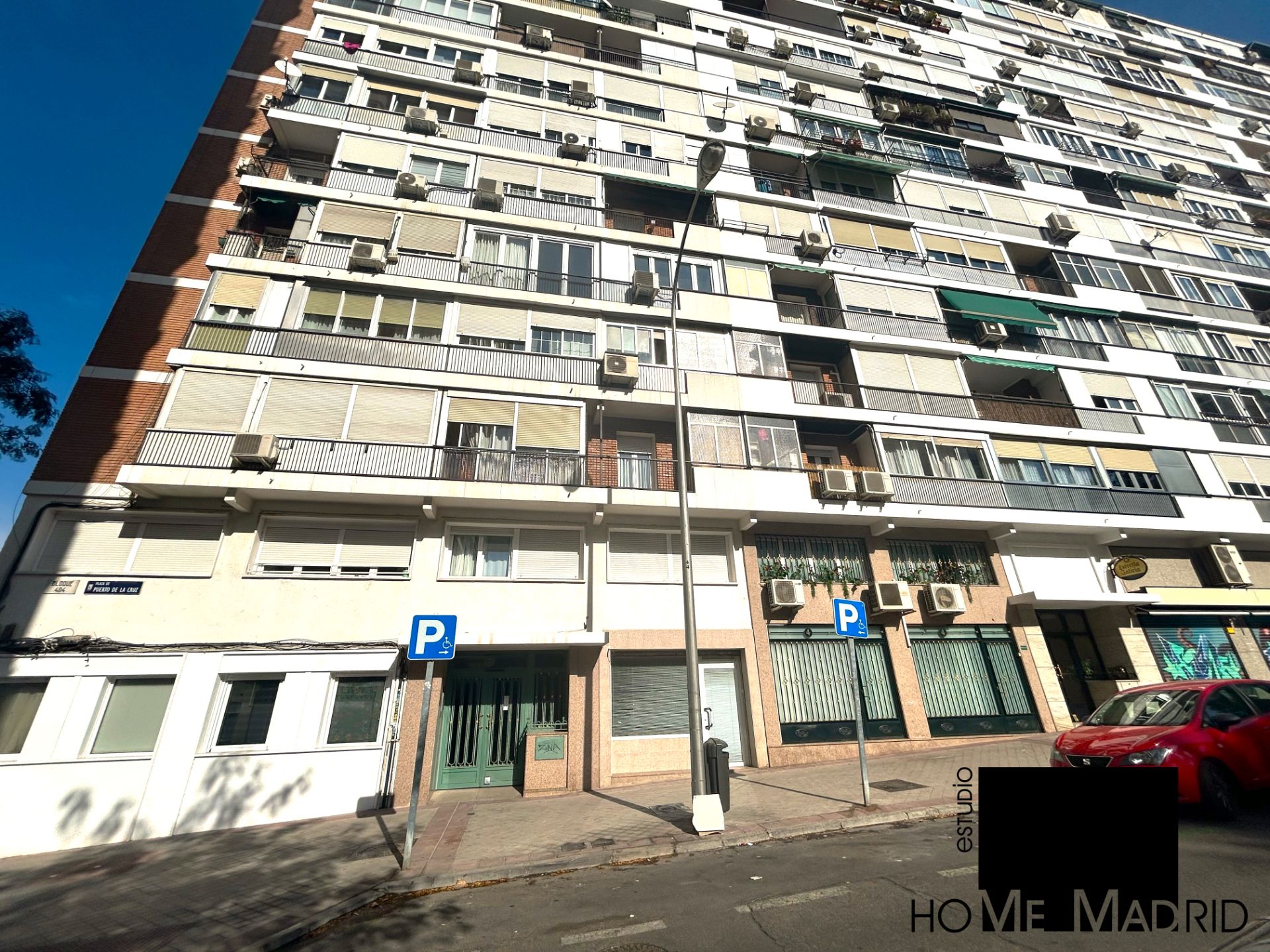 Vista exterior de Local en venta en  Madrid Capital con Aire acondicionado y Calefacción