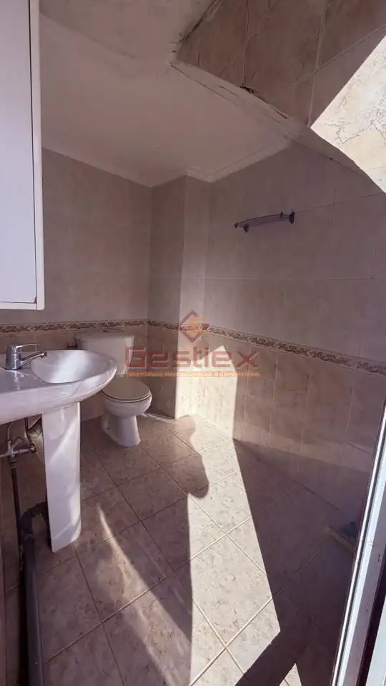 Bathroom of Houses for sale in Almendralejo