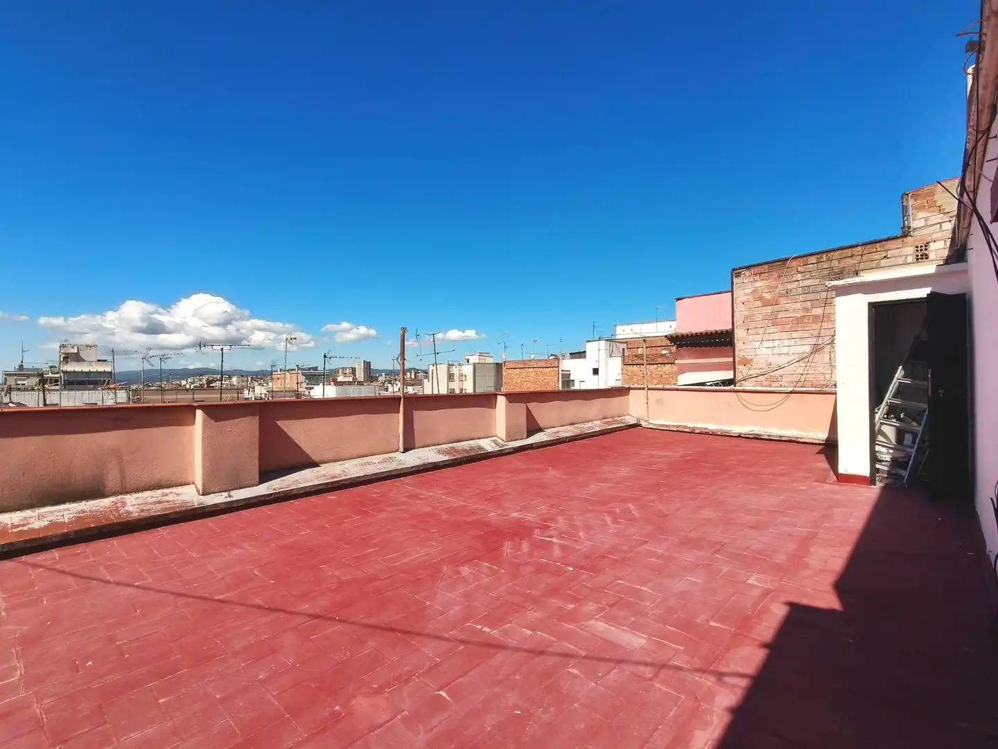 Terraza de Ático en venta en L'Hospitalet de Llobregat con Parquet, Terraza y Trastero