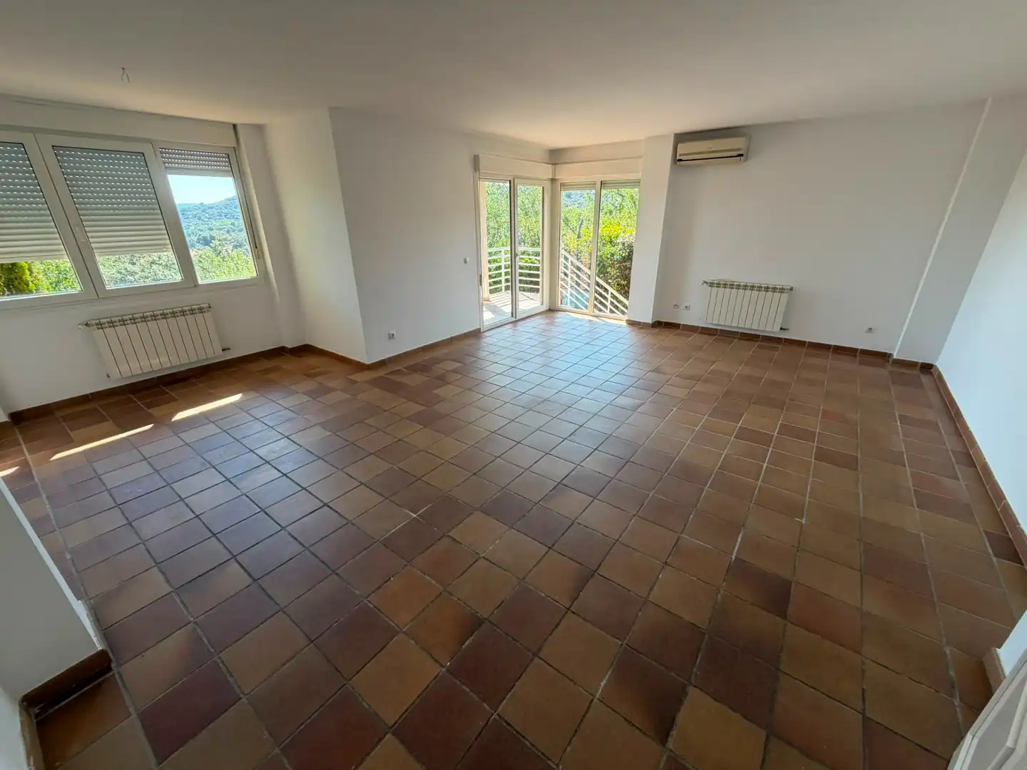 Sala d'estar de Casa o xalet de lloguer en Las Rozas de Madrid amb Aire condicionat, Calefacció i Jardí privat