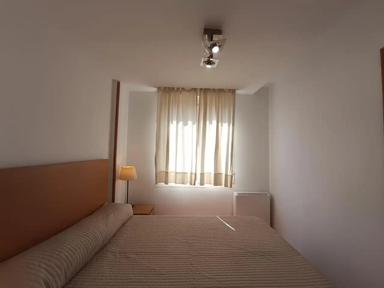 Habitación de Ático de alquiler en Madrid con Aire acondicionado, Calefacción y Terraza