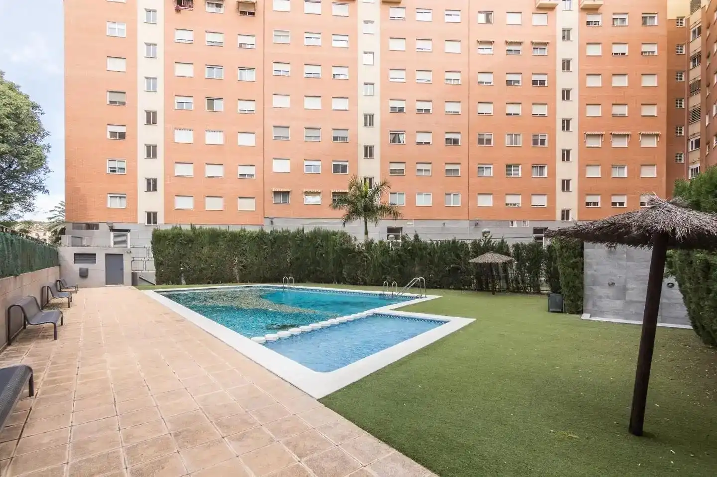 Piscina de Piso en venta en Alicante / Alacant con Terraza, Trastero y Piscina