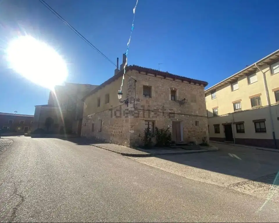 Vista exterior de Casa o chalet en venta en Palenzuela con Jardín privado, Amueblado y Alarma