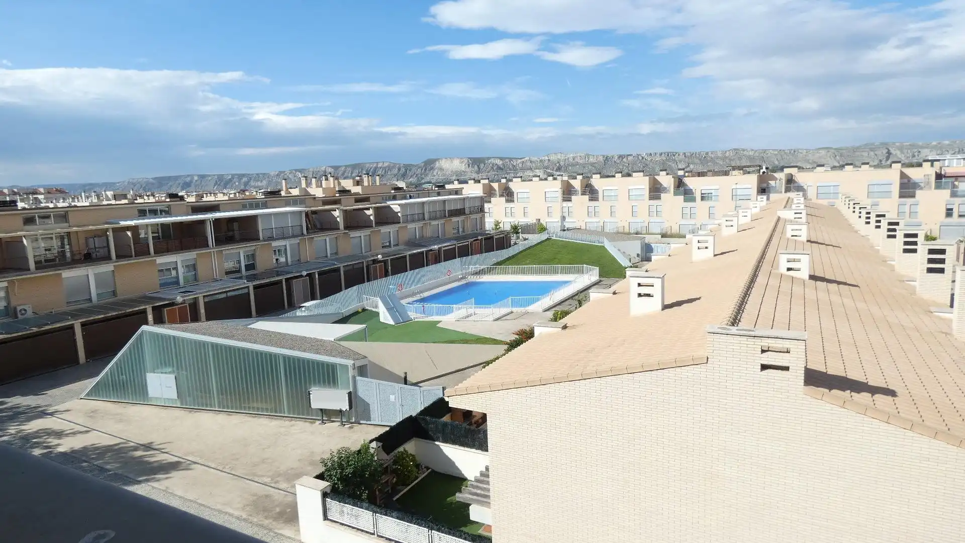 Piscina de Pis en venda en Utebo amb Calefacció, Parquet i Terrassa