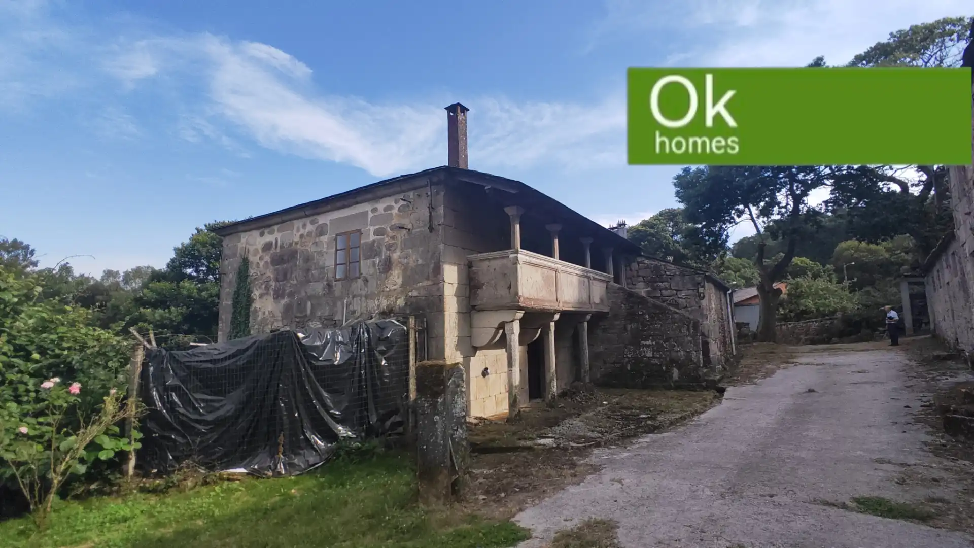 Exterior view of Detached homes for sale in Friol  with Storage room and Balcony