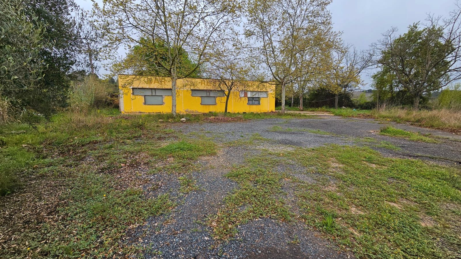 Exterior view of Industrial buildings for sale in Vallmoll