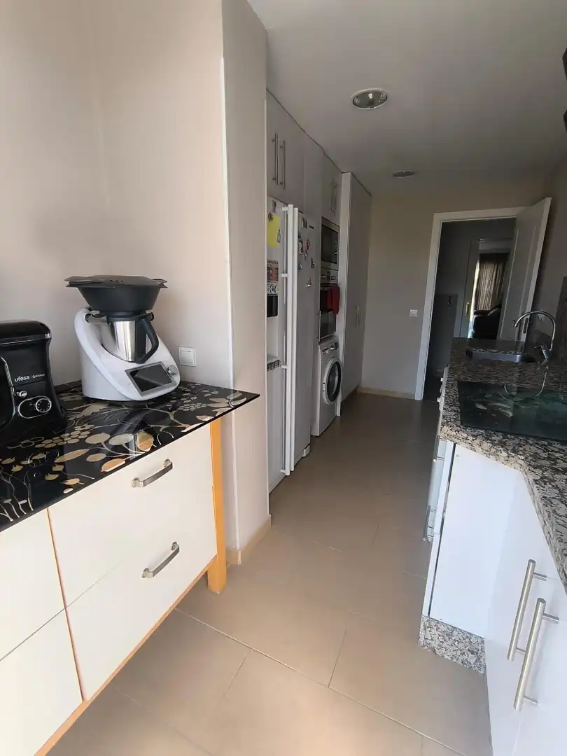 Apartament amb piscina en venda a Calahonda, imagen 22