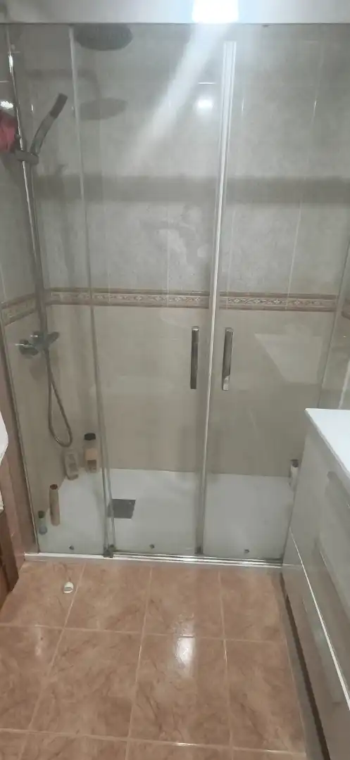 Baño de Piso de alquiler en Burgos con Calefacción, Parquet y Trastero