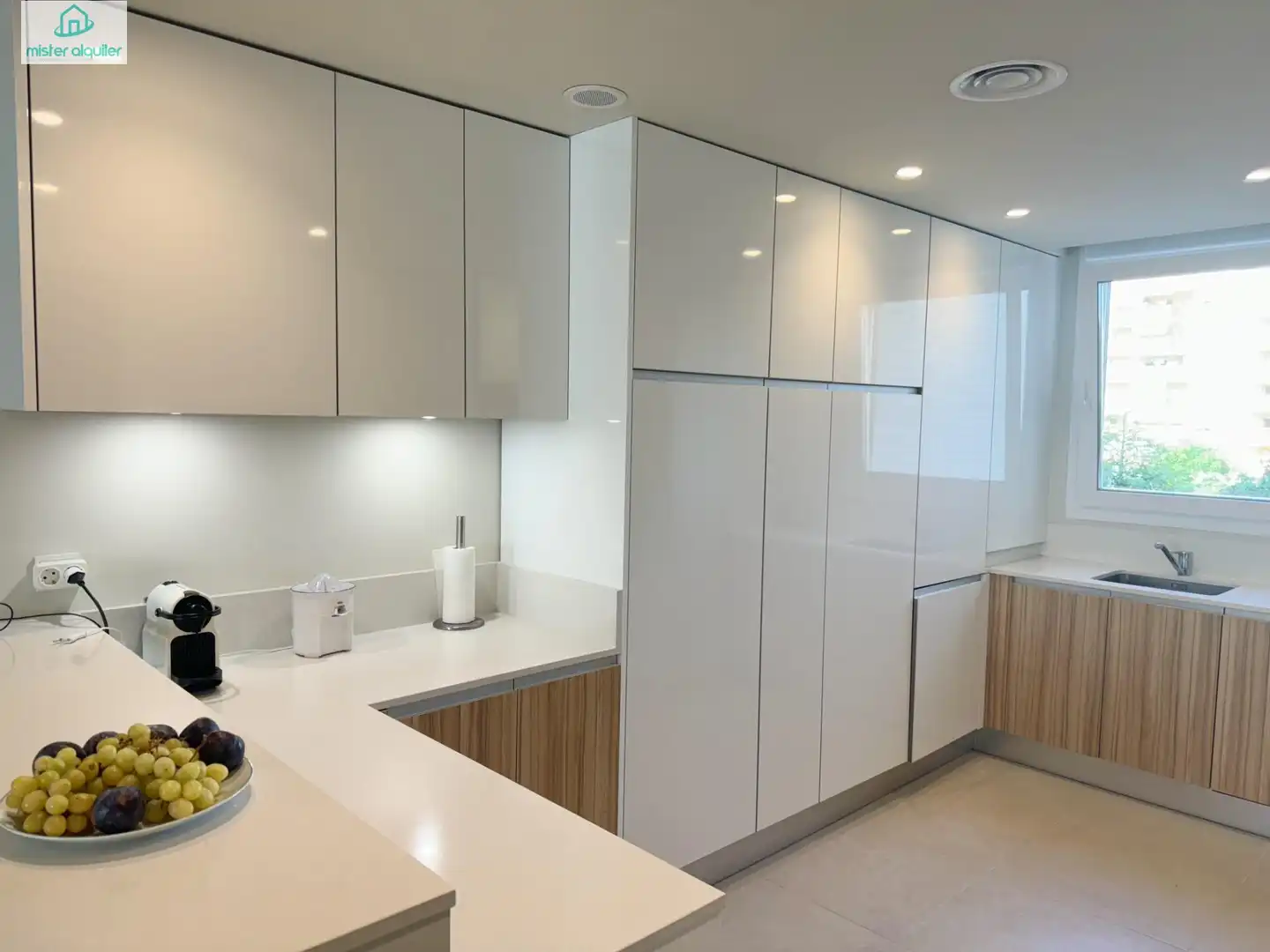 Kitchen of Apartments for rent in El Campello  with Air Conditioner, Private garden and Terrace