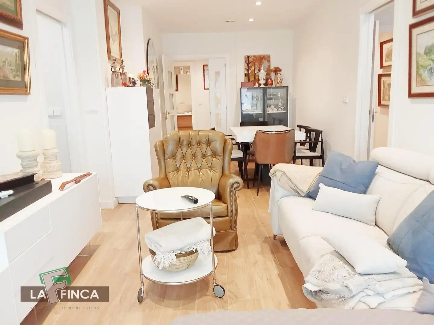 Wohnzimmer von Wohnung zum Verkauf in Oviedo  mit Heizung, Terrasse und Abstellraum