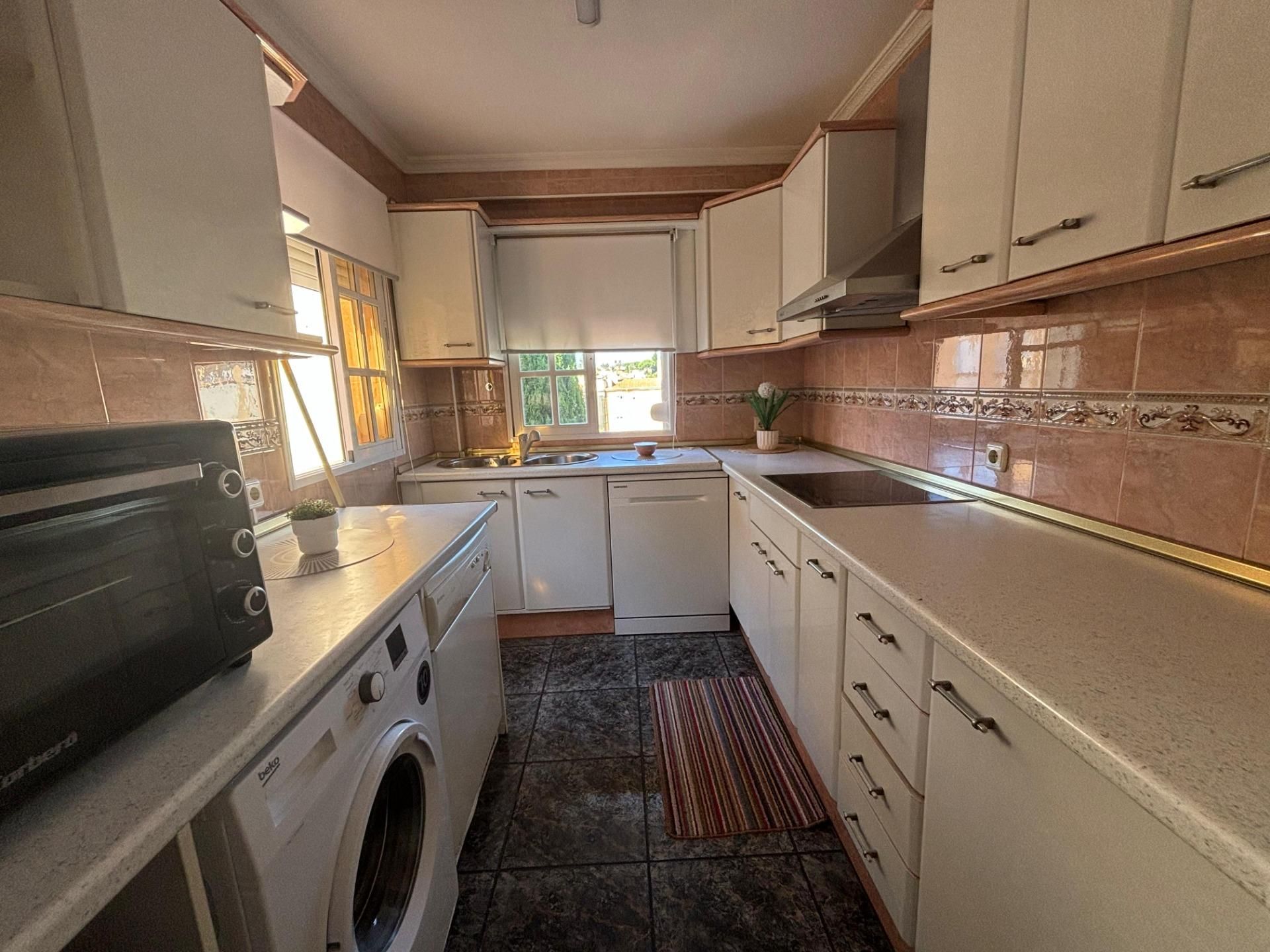 Kitchen of Flat for sale in Torremolinos