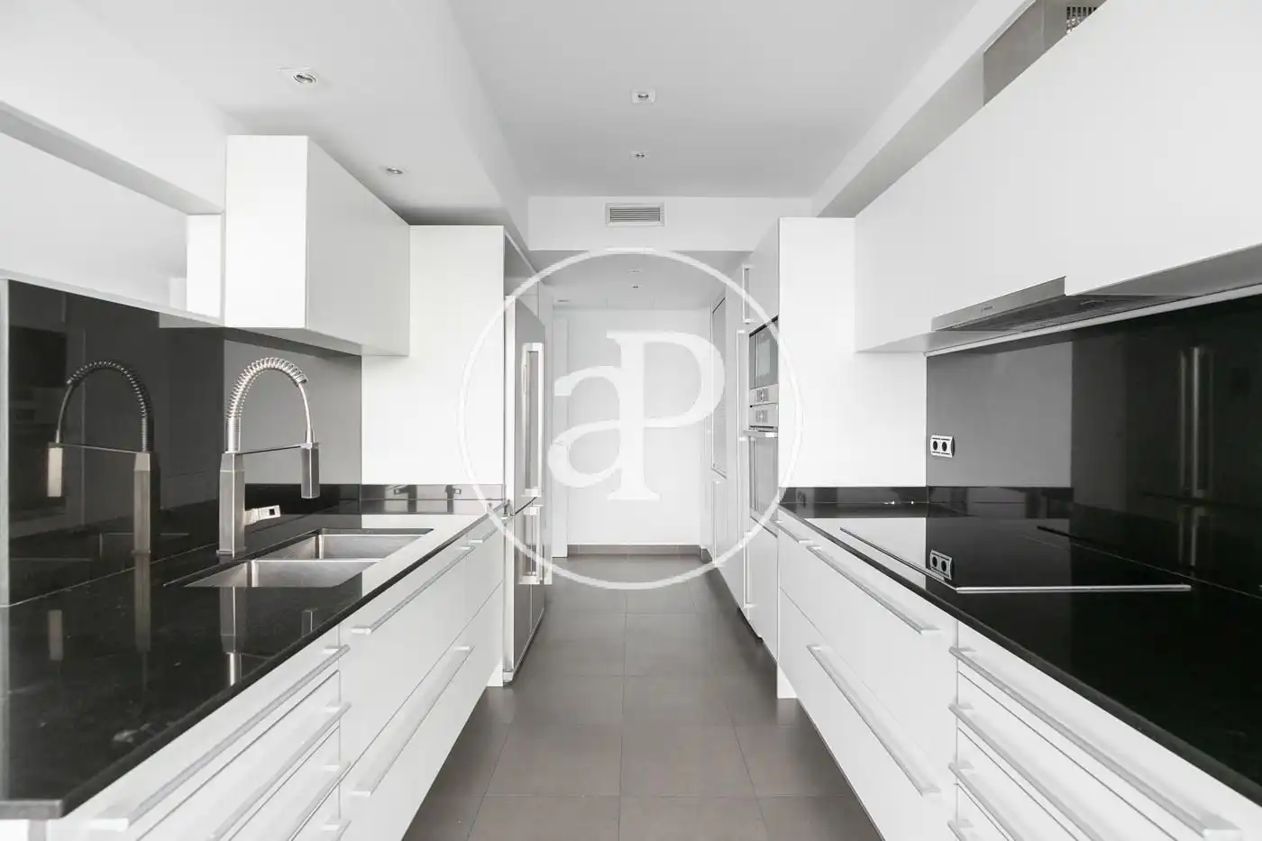 Kitchen of Attic for sale in Barcelona  with Air Conditioner, Heating and Terrace
