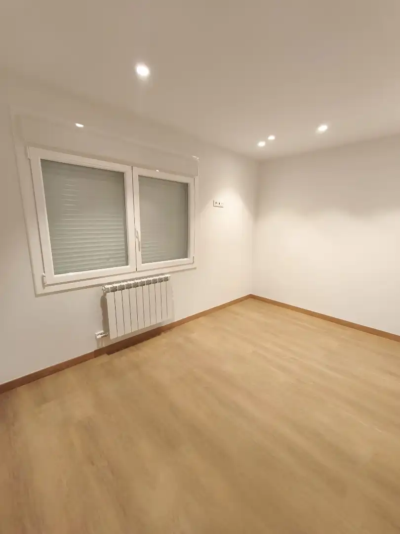Wohnung zum Verkauf in Ourense Capital  mit Heizung, Parkett und Ofen