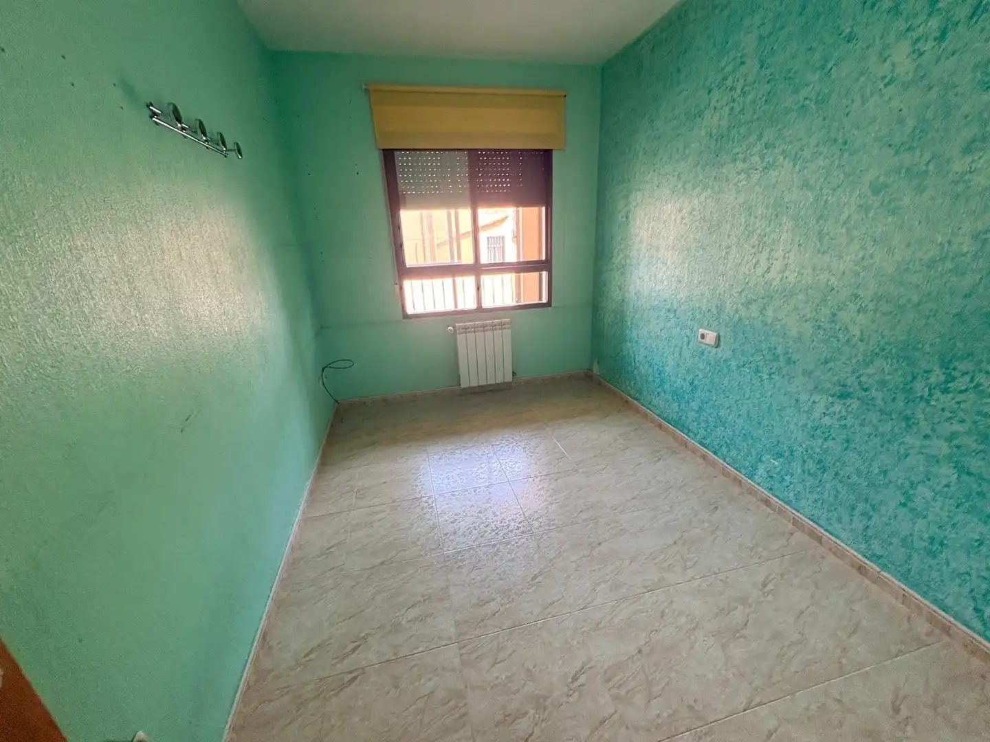 Habitación de Piso en venta en Almansa con Aire acondicionado, Calefacción y Jardín privado