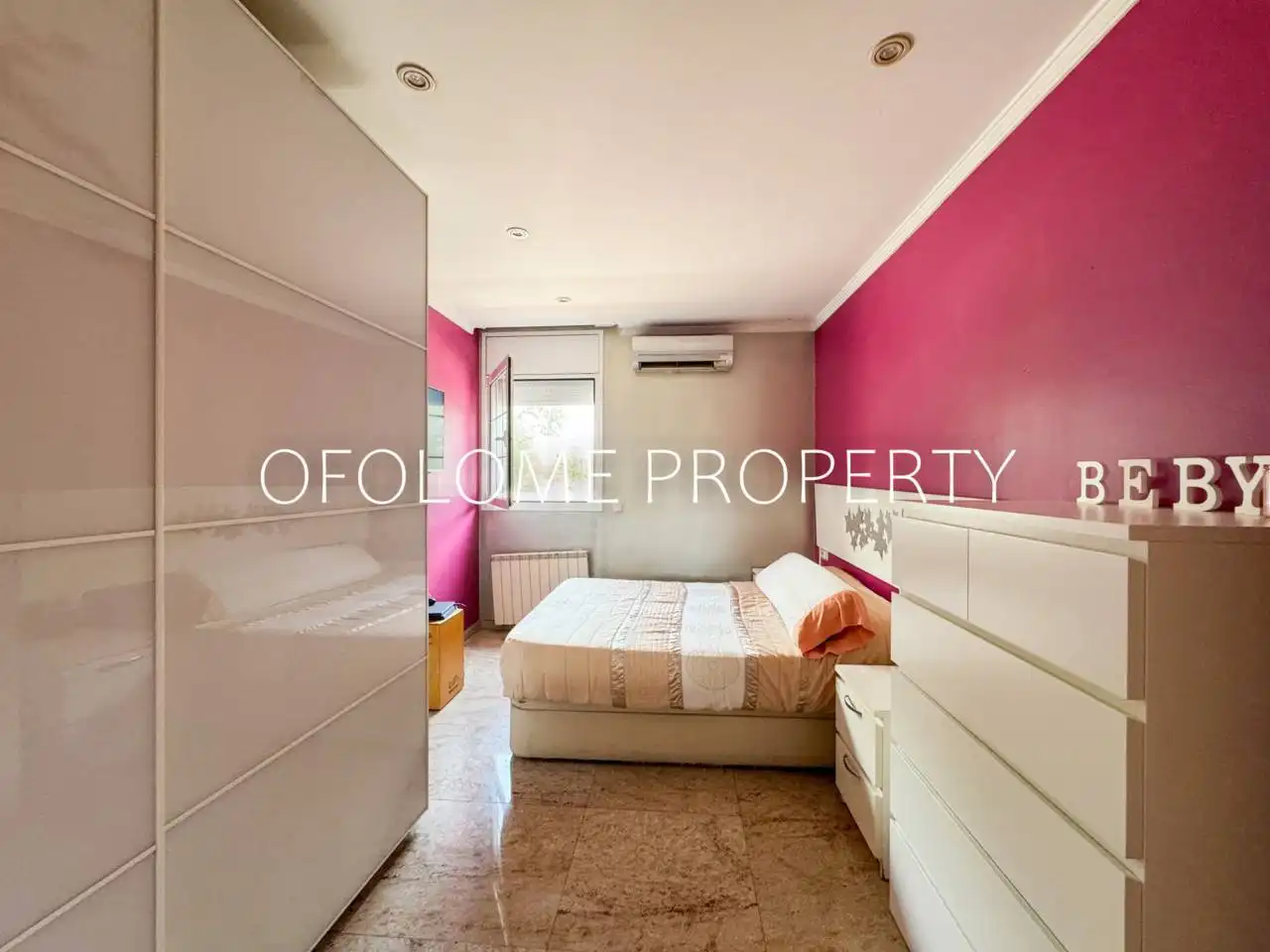 Habitación de Casa o chalet en venta en Santa Perpètua de Mogoda con Aire acondicionado, Calefacción y Jardín privado