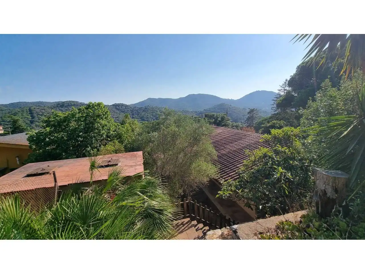 Houses for sale in Calle Lleida, Vallromanes