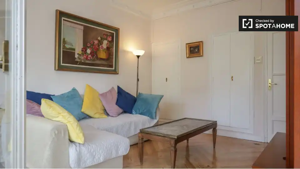 Flat with terrace to rent in Chamartín, imagen 3