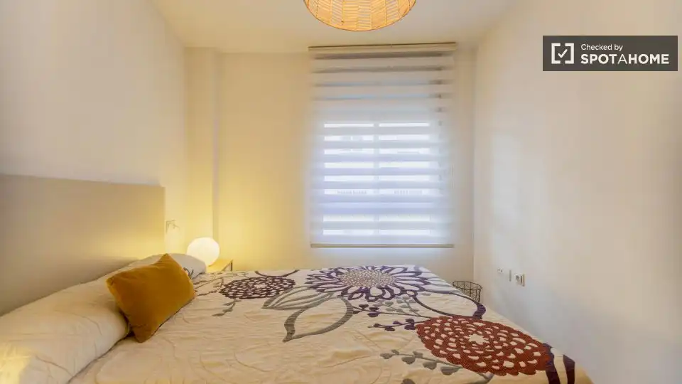 Appartamento con terrazza in affitto a Ciutat Vella, imagen 16