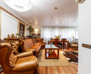 Living room of Single-family semi-detached for sale in  Madrid Capital  with Air Conditioner, Terrace and Swimming Pool