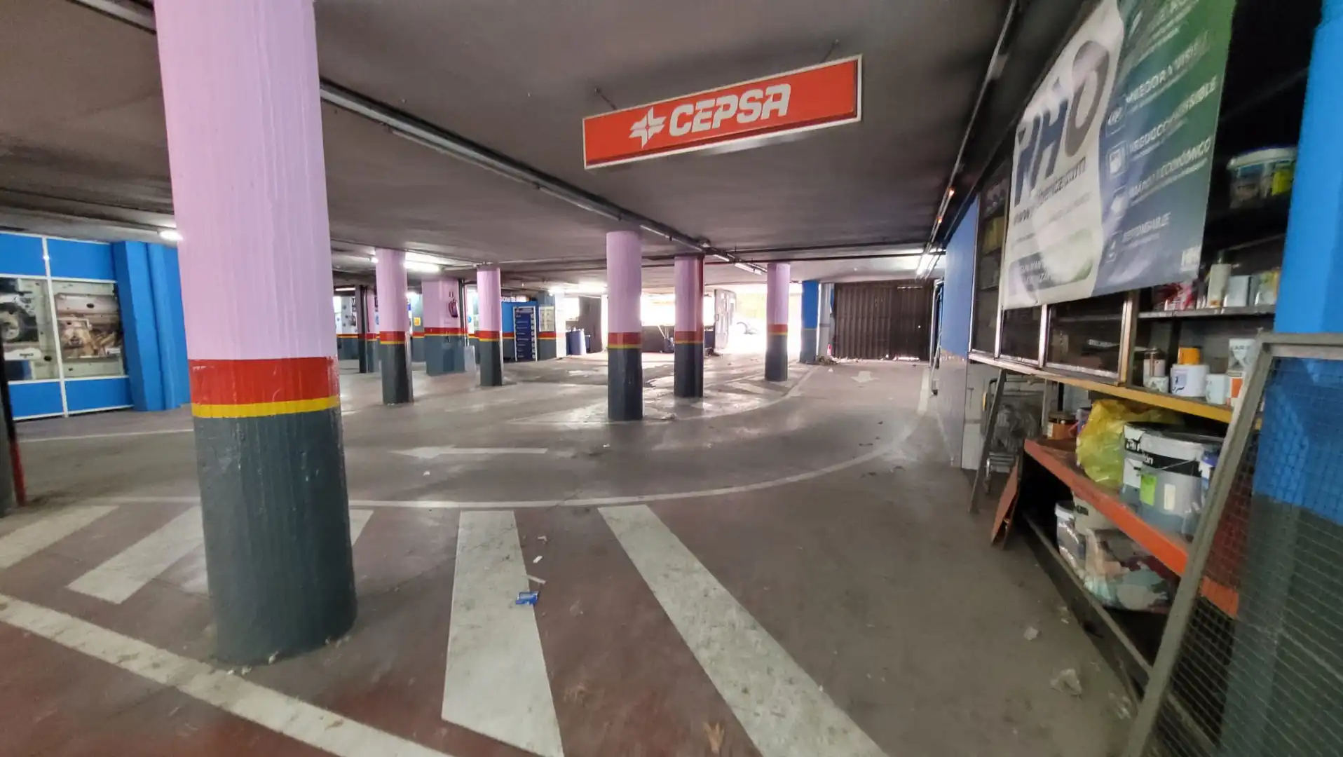 Aparcament de Nau industrial en venda en Madrid amb Alarma