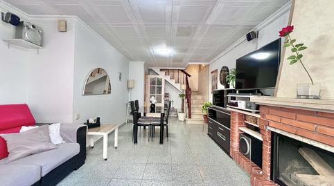 Foto 2 de Casa adosada en venta en Calle Edison, La Cogullada, Barcelona