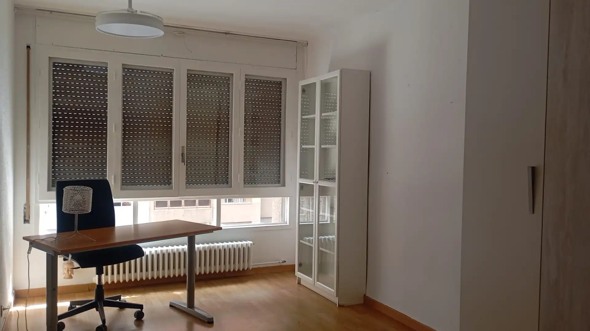 Bedroom of Flat for rent in Zaragoza  with Heating, Parquet flooring and Terrace