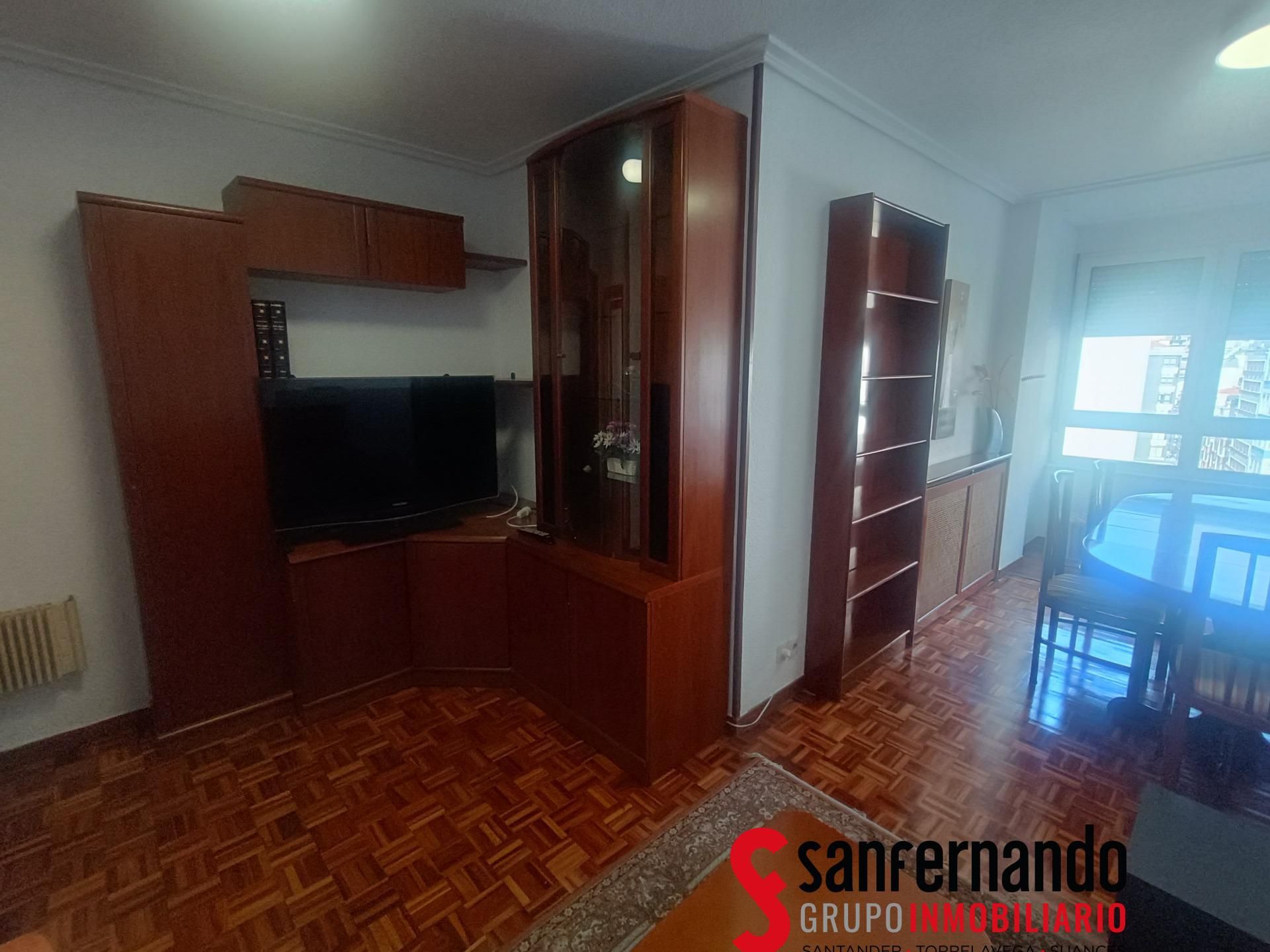 Sala de estar de Piso de alquiler en Santander con Calefacción, Parquet y Amueblado