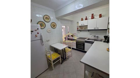 Foto 3 de Piso en venta en Calle Joaquin Costa, Carmelitas, Salamanca Capital