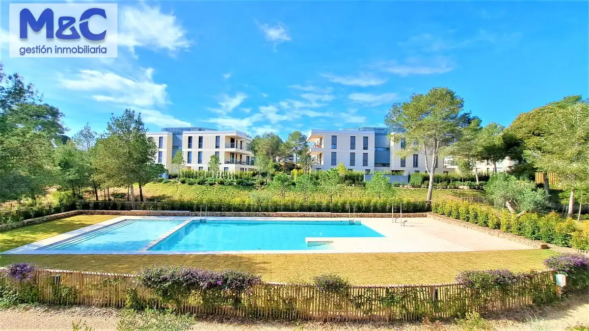Apartamento con terraza en venta en Pla de Maset, imagen 2