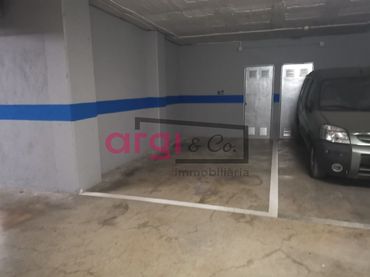 Einzelparkplatz zum Verkauf in Avenida Gava