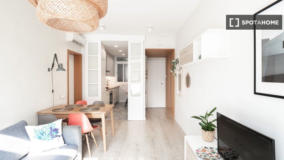 Sala d'estar de Pis de lloguer en  Barcelona Capital amb Aire condicionat, Calefacció i Moblat