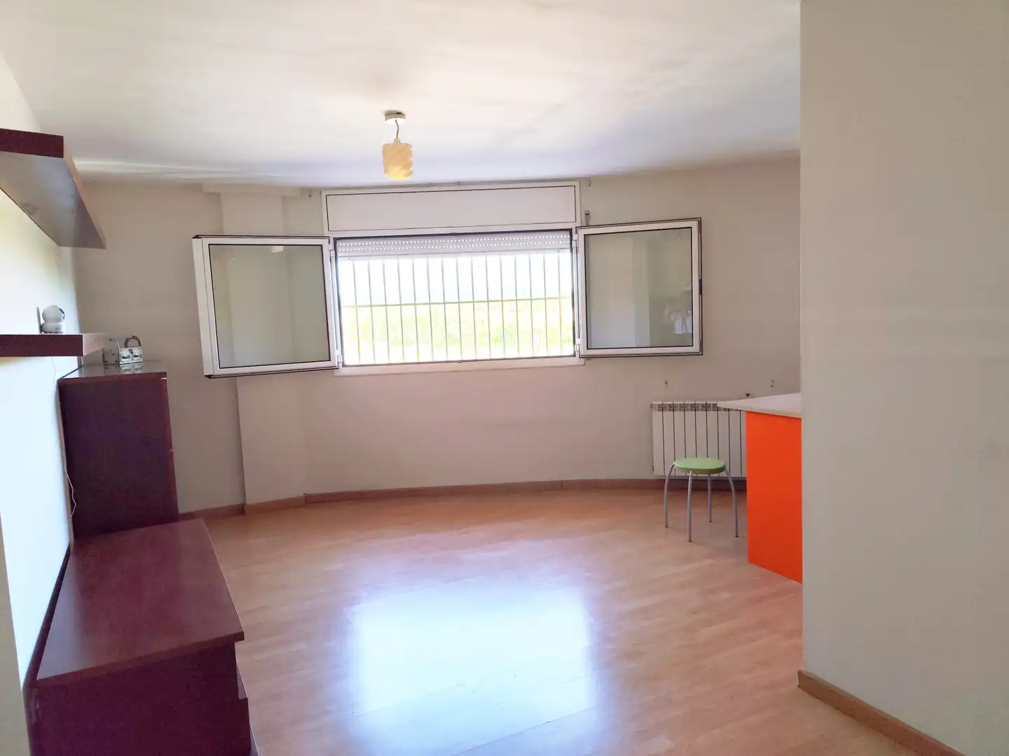 Living room of Flat for sale in Òdena  with Heating, Parquet flooring and Furnished