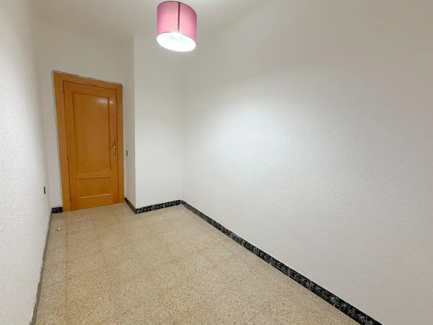 Schlafzimmer von Wohnung zum Verkauf in L'Hospitalet de Llobregat mit Balkon