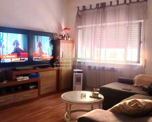 Living room of Flat to rent in Salamanca Capital  with Heating and Furnished